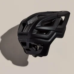 Casco Giro Montaro Mips 3 - Nero