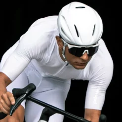 Casco Met Manta Mips - Absolute White