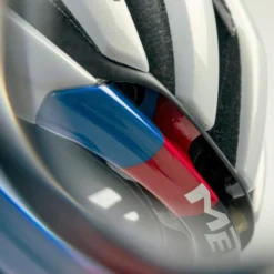 Casco Met Trenta 3K Carbon Mips Tadej Pogacar - Rainbow Limited Edition