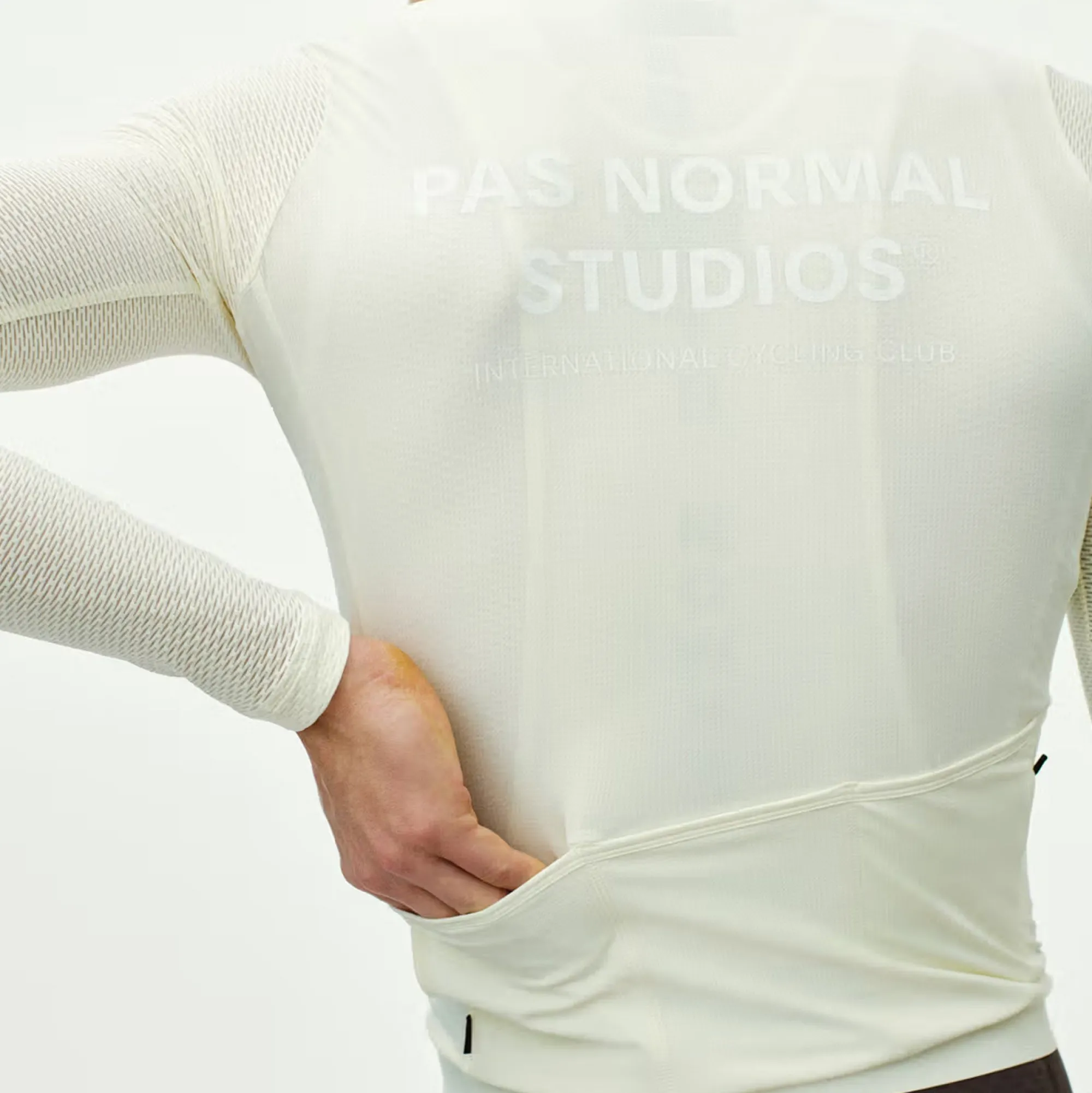 Uomo Pas Normal Studios Maglie*agia aniche unghe Essentia ight -