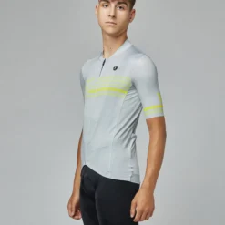 Uomo Pissei Maglie*agia Prie -