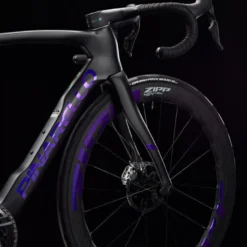 Pinarello Dogma F Disk Red AXS PM Zipp 454 NSW - Special Edition TISSOT