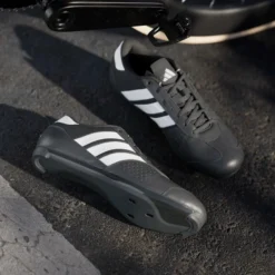 Scarpe Adidas Heritage Road - Nero