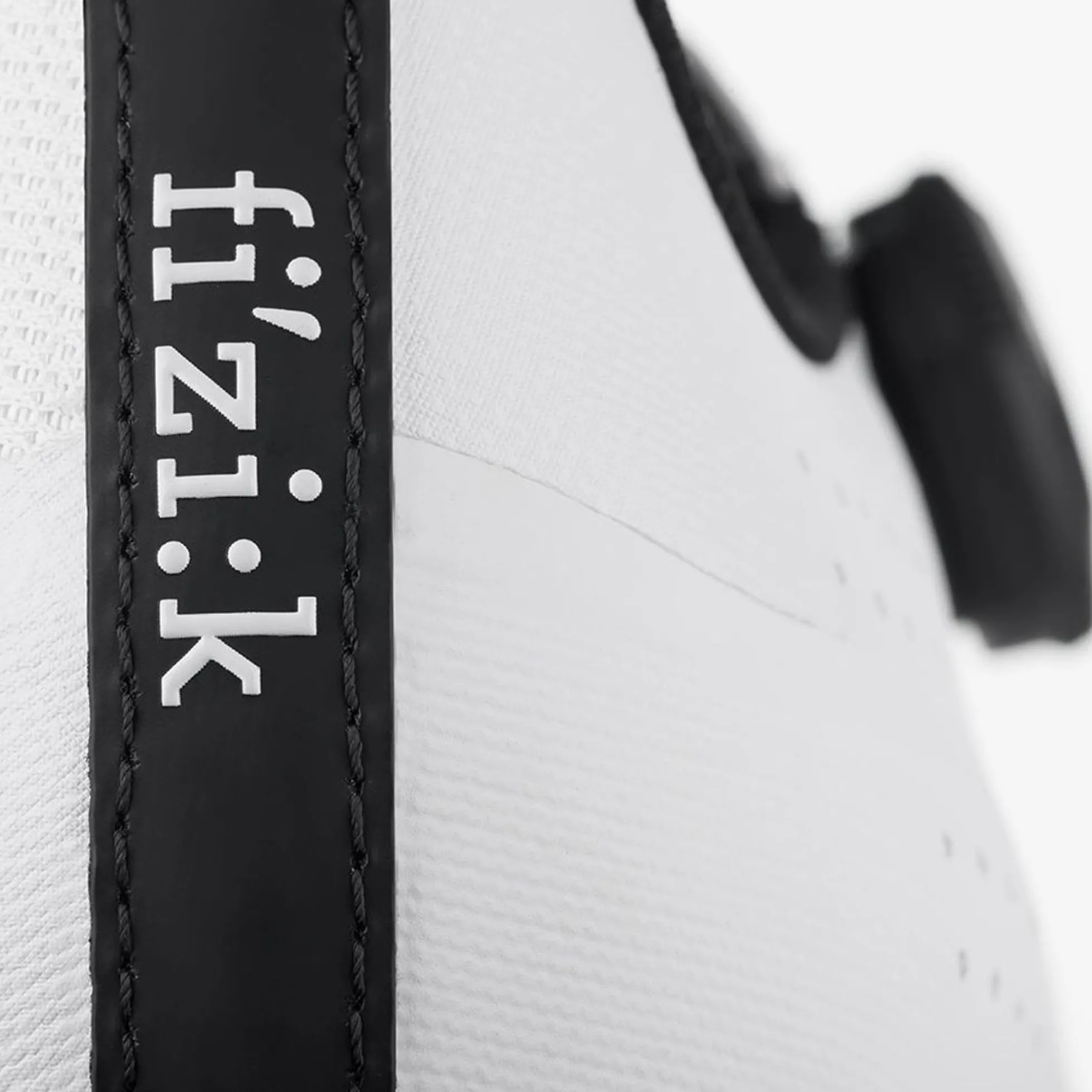 Scarpe Fizik Tempo R4 Overcurve - Bianco nero